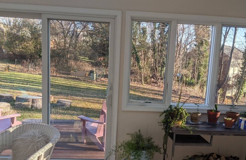 Rio Bed & Breakfast | Cozy stay in an updated colonial style house, ≈ 5 min drive to downtown and UVA
