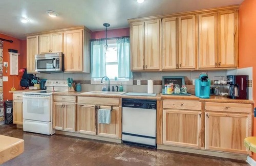 Damascus House | Cozy Stay in Damascus w Excellent Location