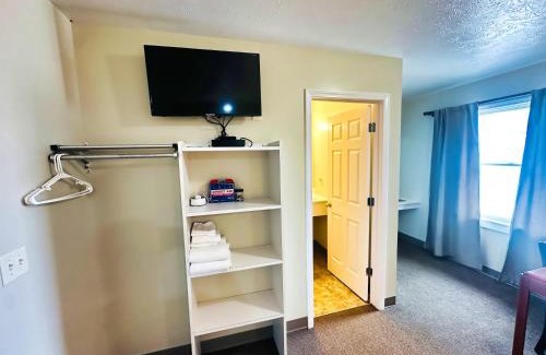 Lake City Hotel | Cozy Stay in Lake City- 2 Double Beds suite