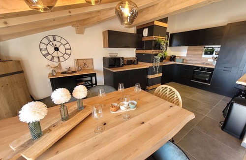 Les Gets Apartment | Cozy stay in Les Gets: 3 bedrooms, balcony, parking, Wi-Fi