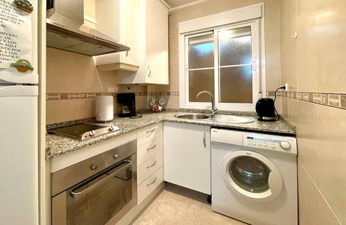La Envia Apartment | Cozy Stay Near Roquetas