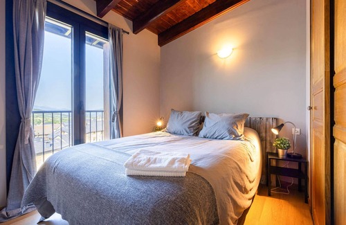 Osseja Apartment | Cozy Stay, Picturesque Village with Mountain View