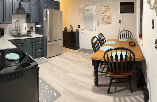 Thompson Ridge Apartment | Cozy Studio Apartment