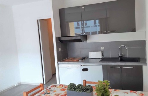 Pla d'Adet Apartment | Cozy Studio Cabine for 6 - Ski-In/Ski-Out, Balcony, Parking, WiFi - Saint-Lary-Soulan