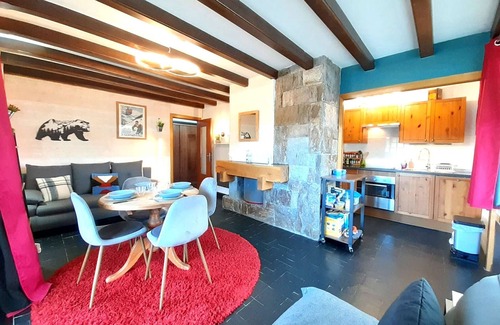 Pla d'Adet Apartment | Cozy Studio for 4 with Balcony, Ski-In/Ski-Out Access, and Modern Amenities in Pla d'Adet