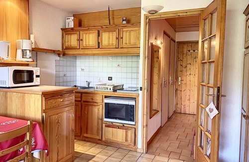 Demi-Quartier Apartment | Cozy studio for 3 with terrace, parking, and ski locker in Combloux