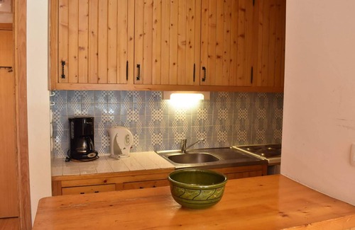 Meribel Apartment | Cozy Studio for 4 in Méribel – Ski Nearby, Fireplace, Modern Amenities