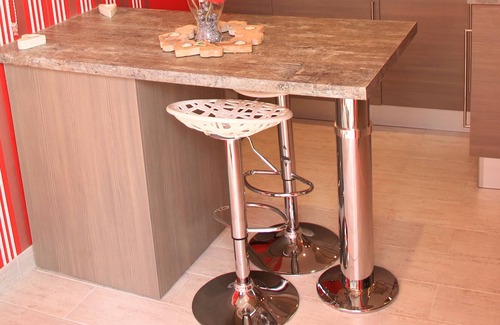 Carnoux-en-Provence Villa | Cozy studio, new for 2 people with private terrace.