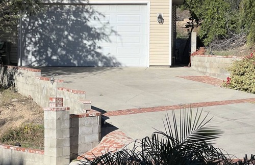 Patton Apartment | Cozy studio in charming San Bernardino with AC, WiFi
