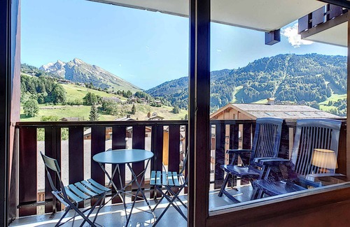 La Clusaz Apartment | Cozy studio in La Clusaz for 4 pers, WIFI, garage, pets allowed