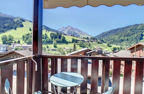 La Clusaz Apartment | Cozy studio in La Clusaz for 4 pers, WIFI, garage, pets allowed