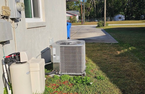 West De Land House | Cozy studio in nice DeLand with AC, WiFi