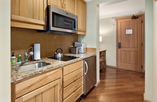 Cle Elum Condo | Cozy Studio in Suncadia with Pool and Hot-Tub Access