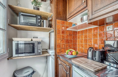 5th Arrondissement Apartment | Cozy Studio in The Heart of Latin Quarter