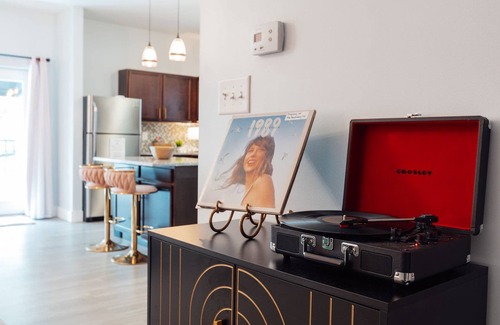 Johnson City Apartment | Cozy Studio Loft in Downtown Johnson City