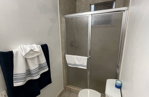 Parker Ridge Apartment | Cozy studio minutes from the beach