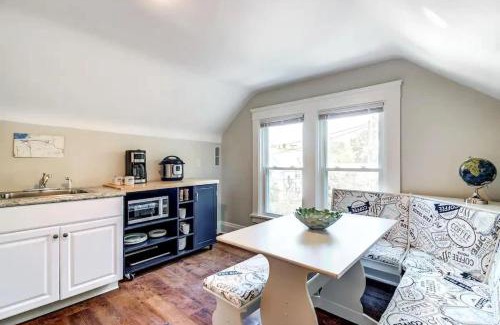 Cleveland Apartment | Cozy studio near Cleve Clinic Case