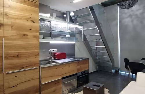 el Fort Pienc Apartment | Cozy studio near the Arc de Triomphe with shared swimming pool and terrace