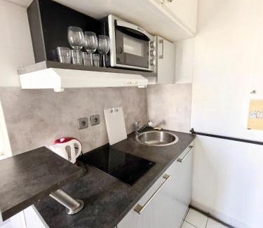 Montparnasse Apartment | Cozy Studio Paris 14e