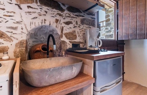 Livadia House | Cozy Studio Plagia Room 3