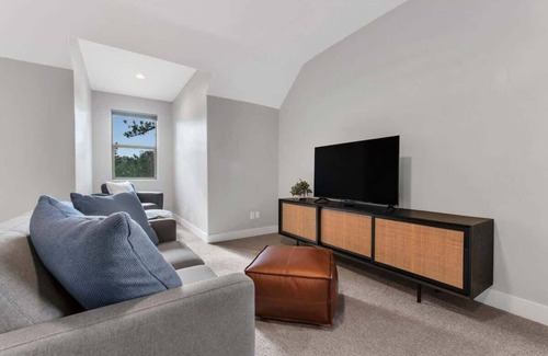 Williams House | Cozy Studio Space in Williams