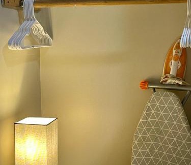 Cypress Hills Apartment | Cozy Studio Staycation - Brooklyn close to Train stations