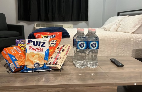 East Orange Apartment | Cozy studio with WiFi and AC