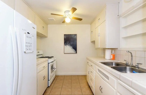 Roosevelt House | Cozy & Stylish 2BD/1BTH - Great for Long-term Stay