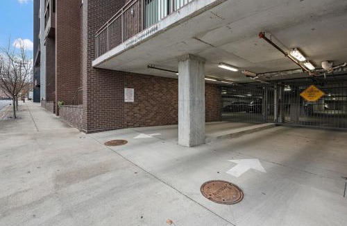 West End Apartment | Cozy & Stylish Loft in Midtown Nashville