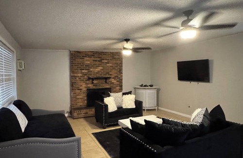 Slidell House | ’COZY &STYLISH RETREAT IN SLIDELL 5-STAR COMFORT”!