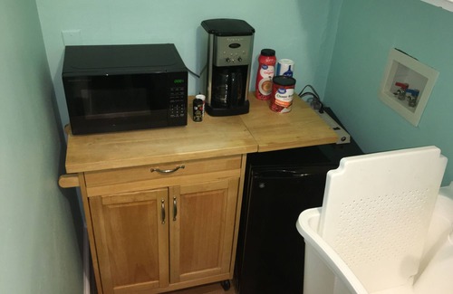 Willoughby Spit Apartment | Cozy Suite at the Beach II -30 Days