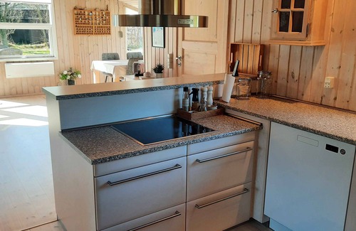 Lonstrup House | Cozy summer house in Lønstrup for 5 people.