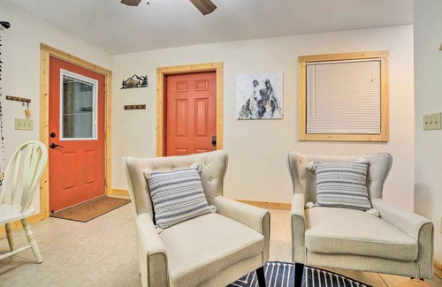 Sylva Cabin | Cozy Sylva Guesthouse w/ Deck + Mtn Views!