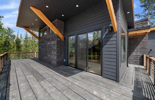 Deadwood House | Cozy T Cabin at Powderhouse Pass