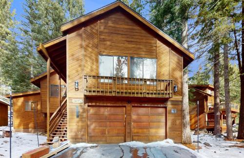 Truckee House | Cozy Tahoe Donner Retreat