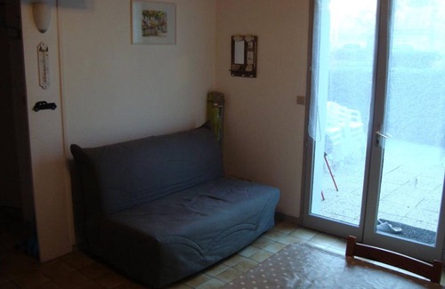 Barbatre House | Cozy terraced house, near beach and forest