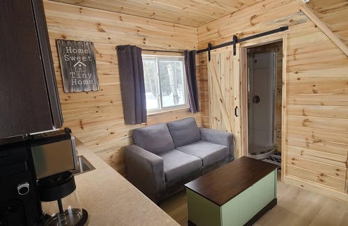 Matheson Cabin | Cozy Tiny Cabin | Escape the City