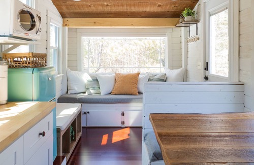 Petoskey House | Cozy Tiny Home – Countryside of Petoskey