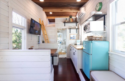 Petoskey House | Cozy Tiny Home – Countryside of Petoskey