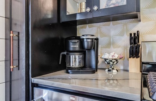 Lafayette Cottage | Cozy tiny house living