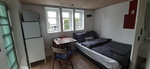 Otterup Bed & Breakfast | Cozy tiny room, mini kitchen and bathroom