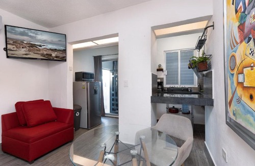 Tohoku Apartment | Cozy Tohoku Studios by Simply Comfort 10 min to the Beach