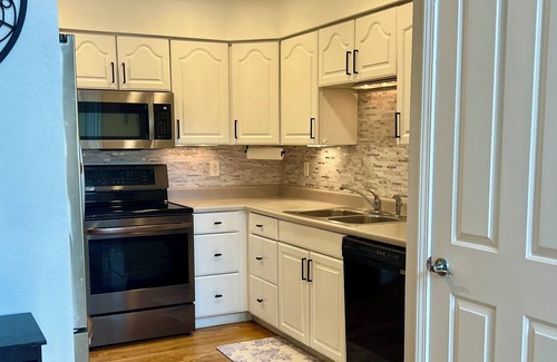 Castle Rock House | Cozy Townhome in Castle Rock
