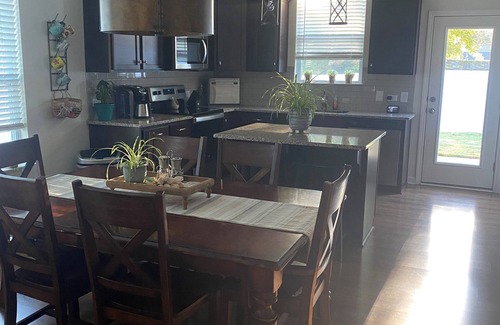 High Point House | Cozy Townhome in Quiet Neighborhood
