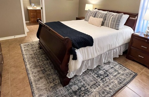 Springfield House | Cozy Townhome in Springfield