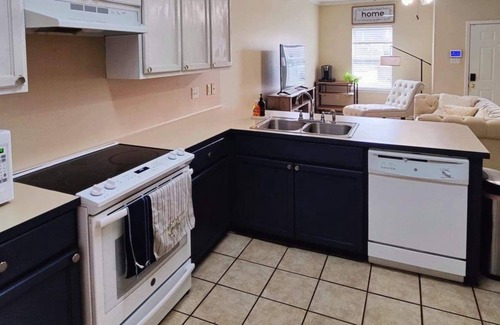 South Baton Rouge House | Cozy Townhome near LSU/Shops/Restaurants- 3 Bedroom