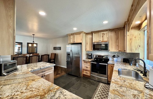 Plumas Eureka Estates House | Cozy Townhome on Plumas Pines