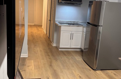 Montpelier House | Cozy townhome with WiFi and AC in lovely Laurel
