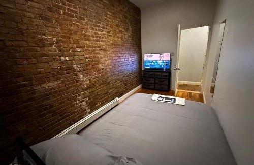 Harlem House | Cozy Townhouse in Harlem