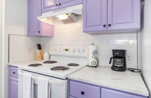 Lafayette House | Cozy townhouse minutes from Downtown Lafayette, LA